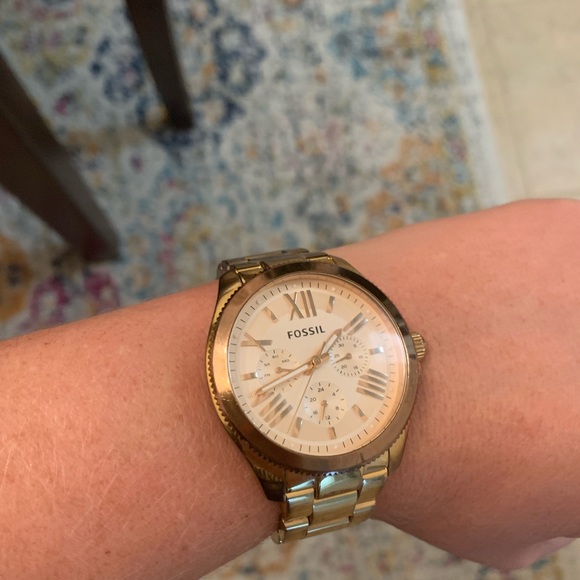 ‼️PRICE FIRM‼️ Cecile AM4511 Fossil watch - Picture 4 of 5